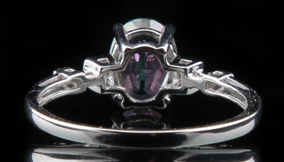 18K White Gold Ring with Mystic Topaz and Diamonds