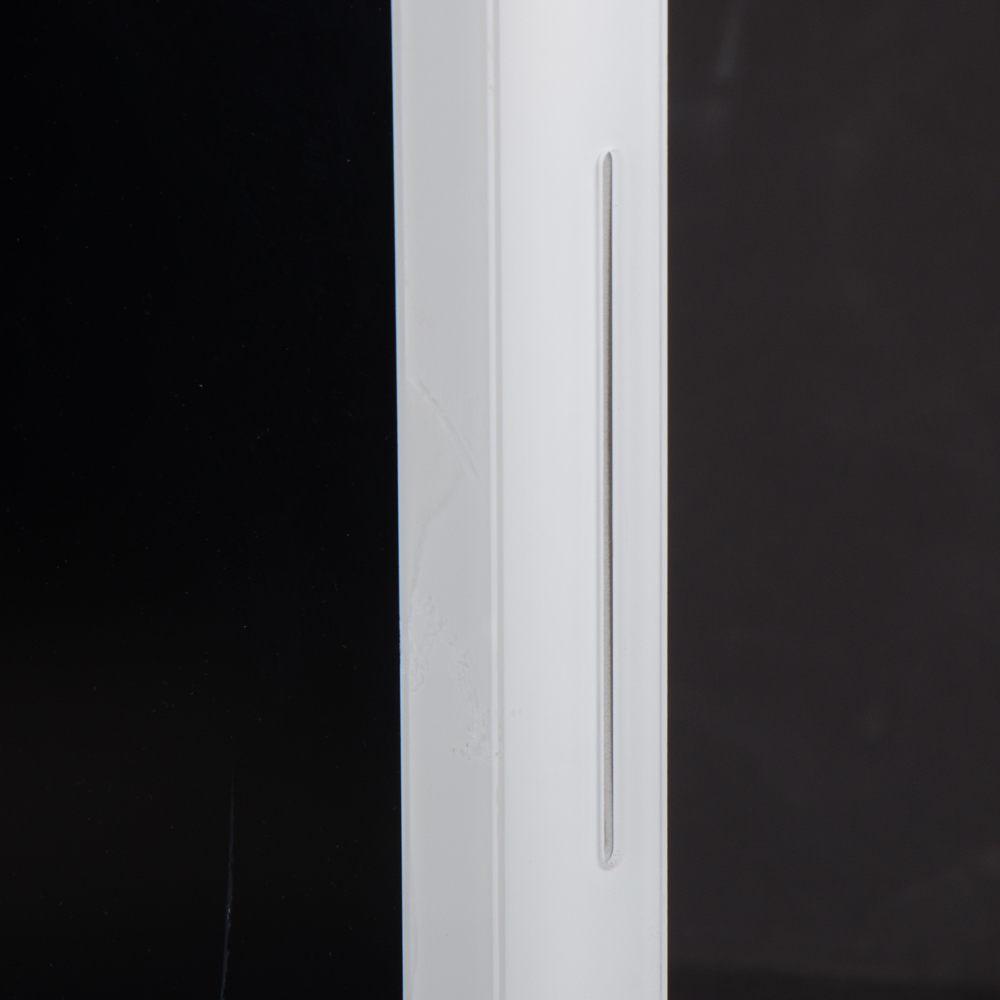 24" iMac Desktop in White