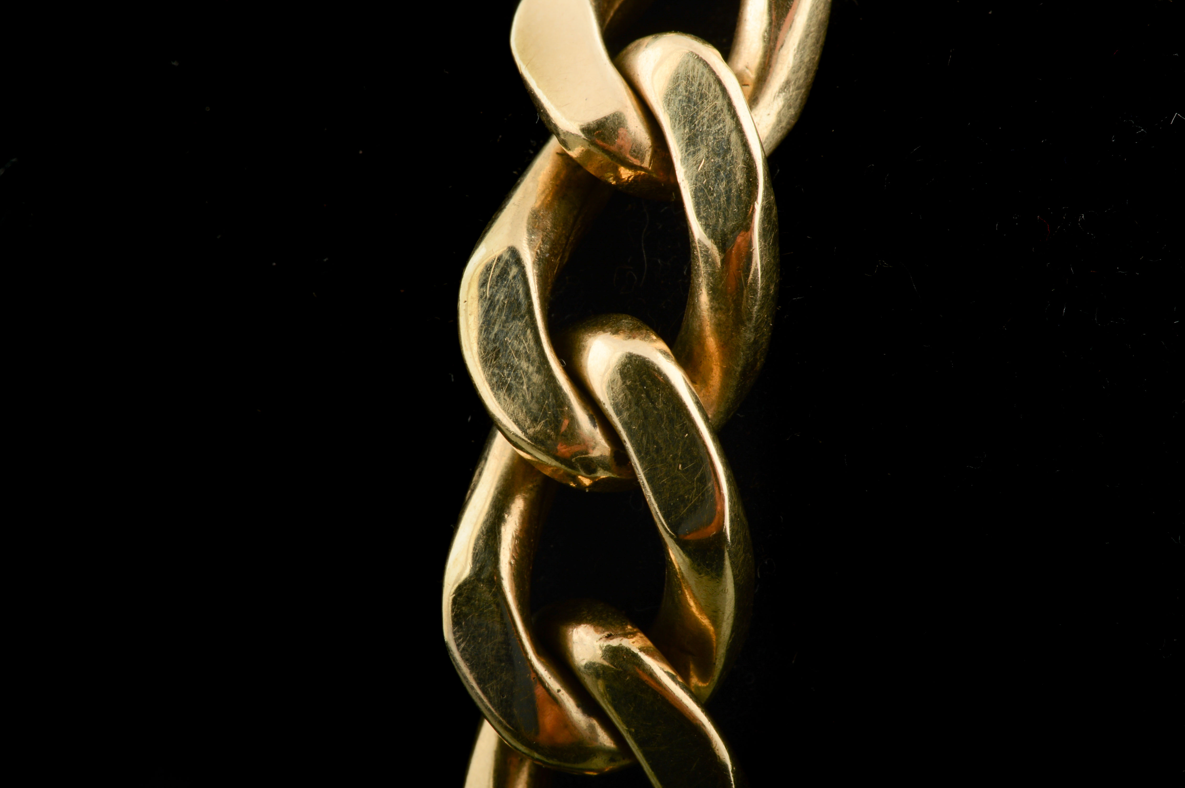 14K Yellow Gold Curb Link Style Bracelet