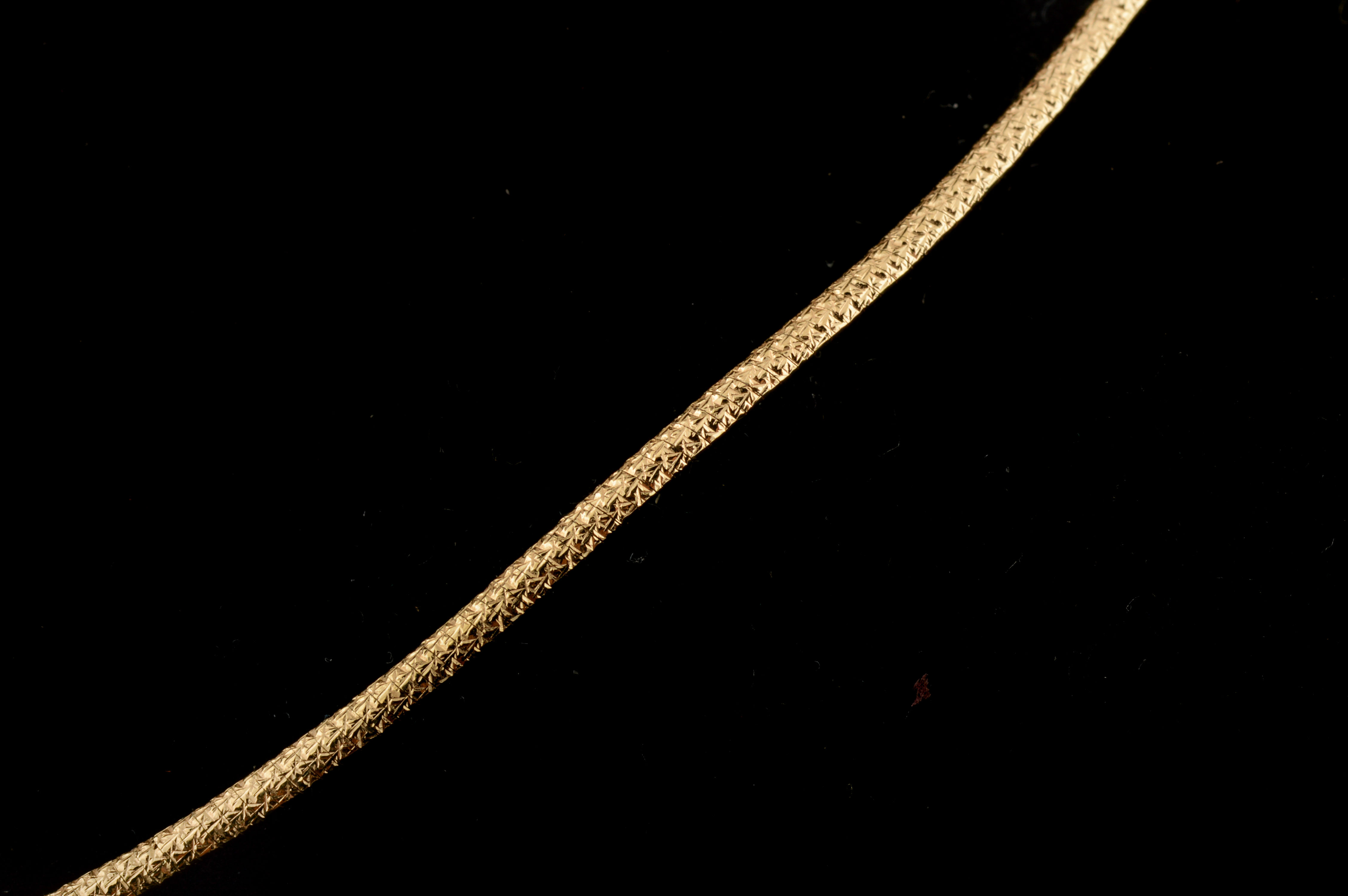 14K Yellow Gold Diamond Cut Choker