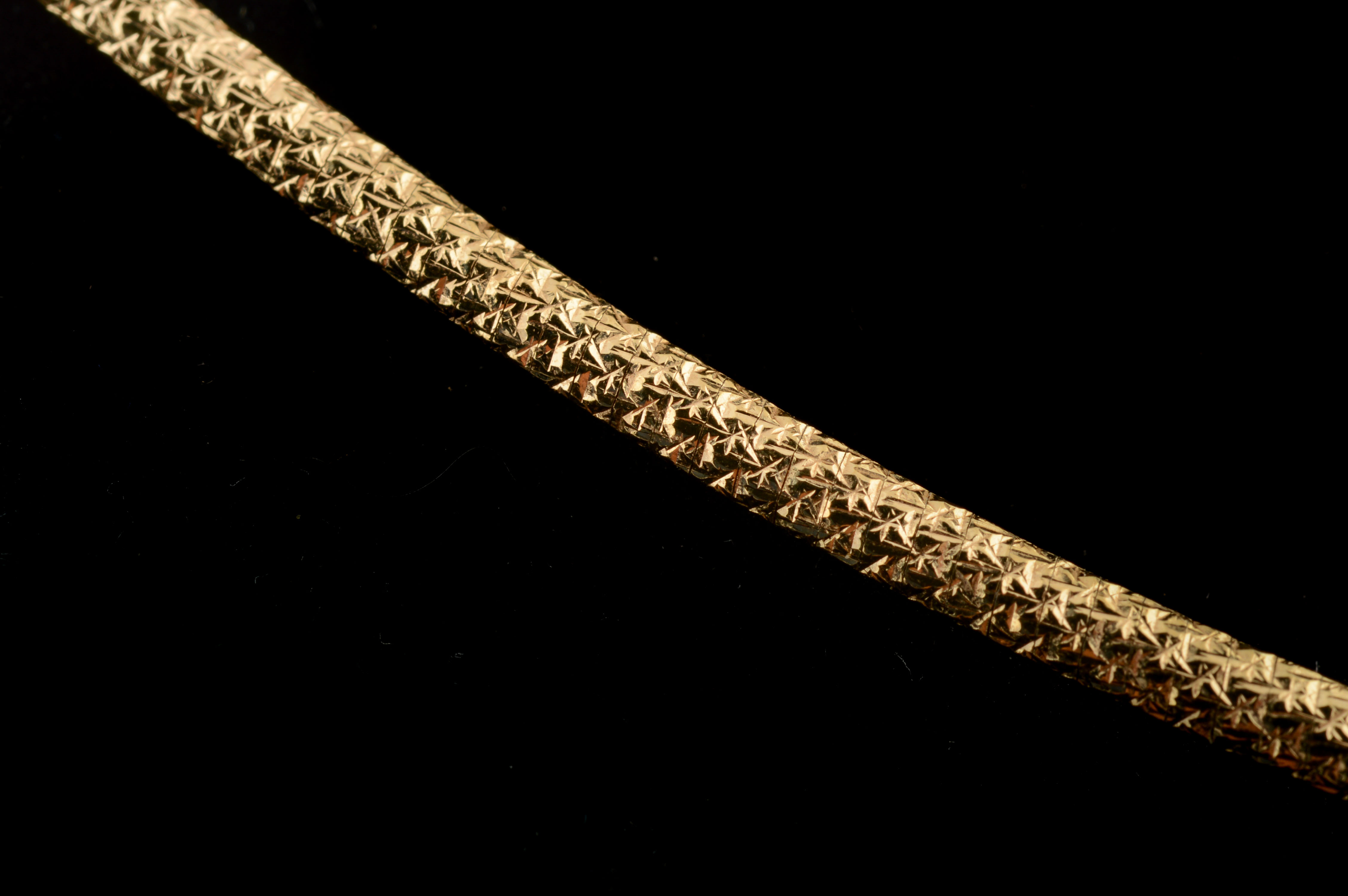 14K Yellow Gold Diamond Cut Choker