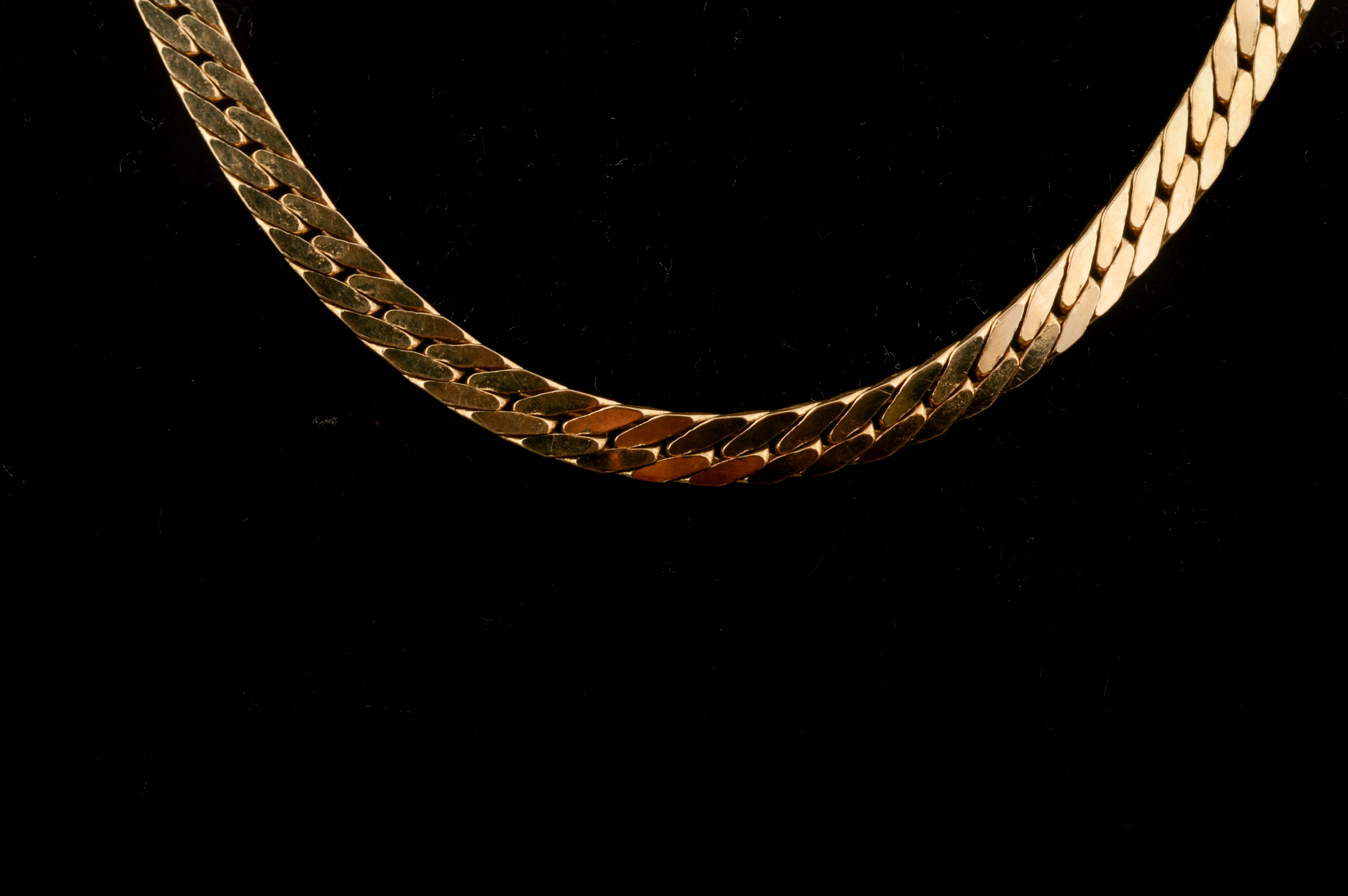 14K Yellow Gold Herringbone Style Neck Chain