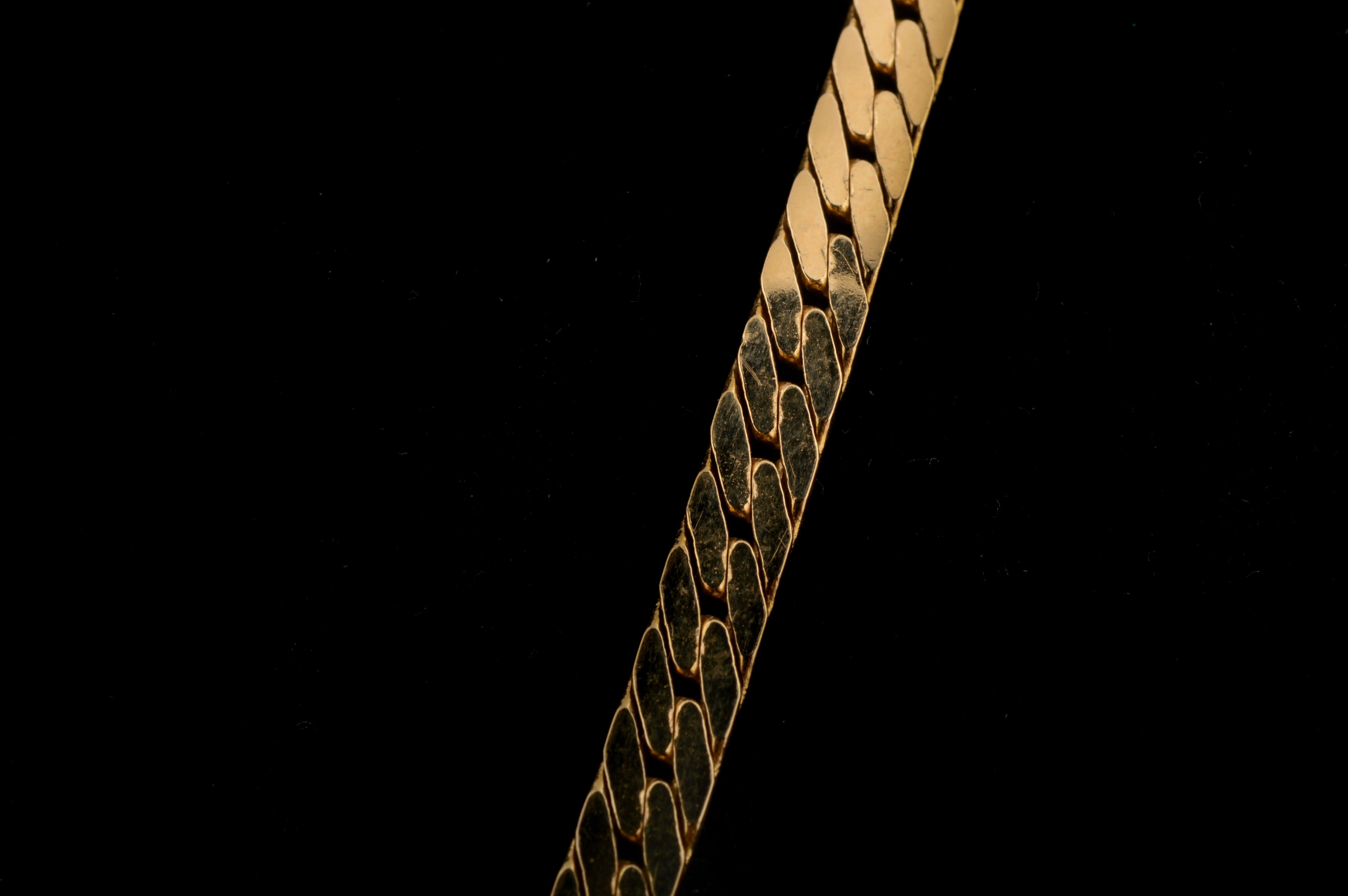 14K Yellow Gold Herringbone Style Neck Chain