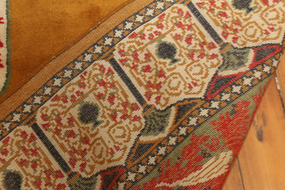 Unique Power Loomed Islamic Prayer-Style Area Rug