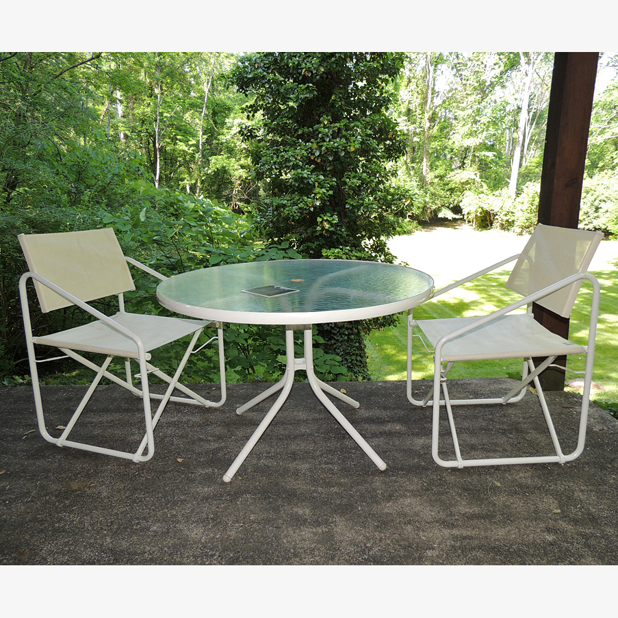 Brown Jordan Outdoor Dining Table with Four Chairs