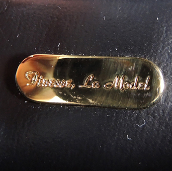 Finesse La Model Lizard Skin Clutch