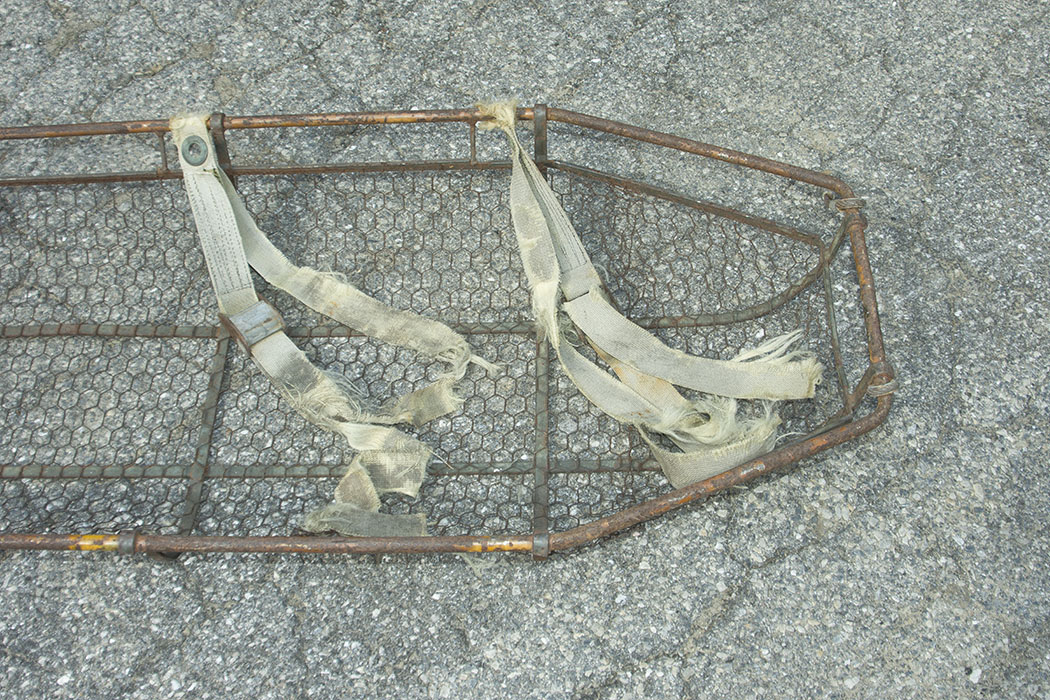 Vintage Wire Basket Stretcher