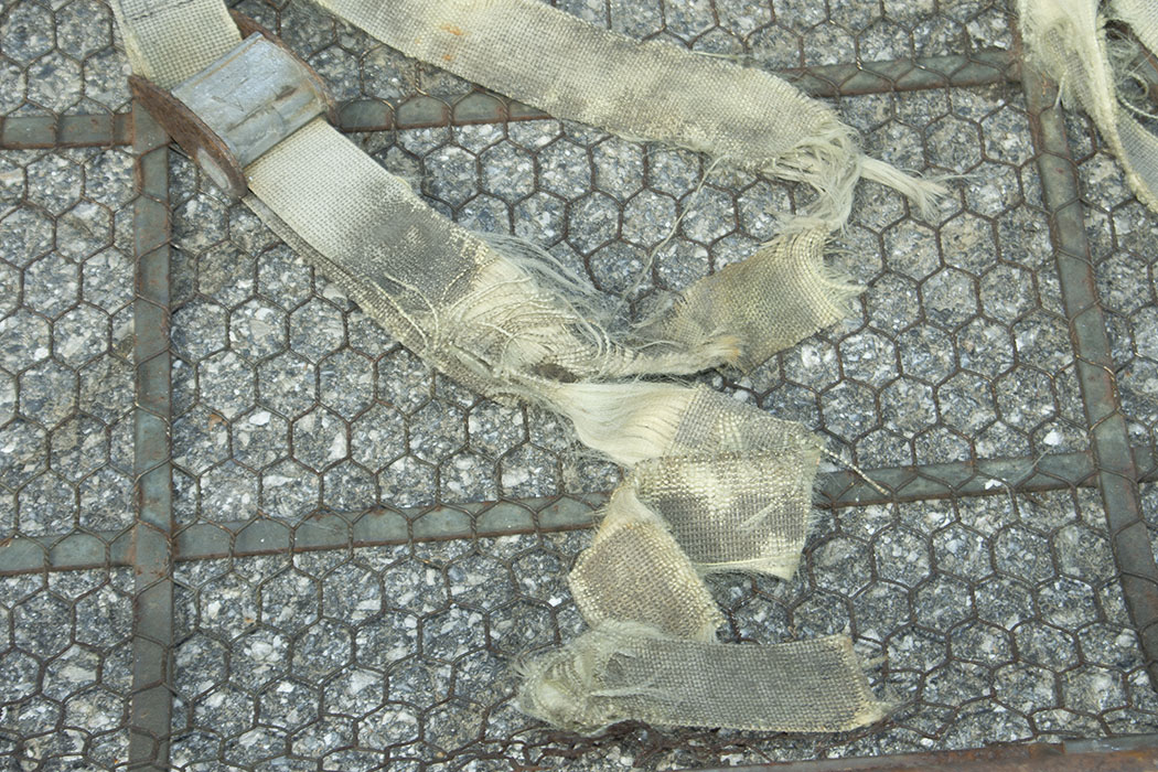 Vintage Wire Basket Stretcher