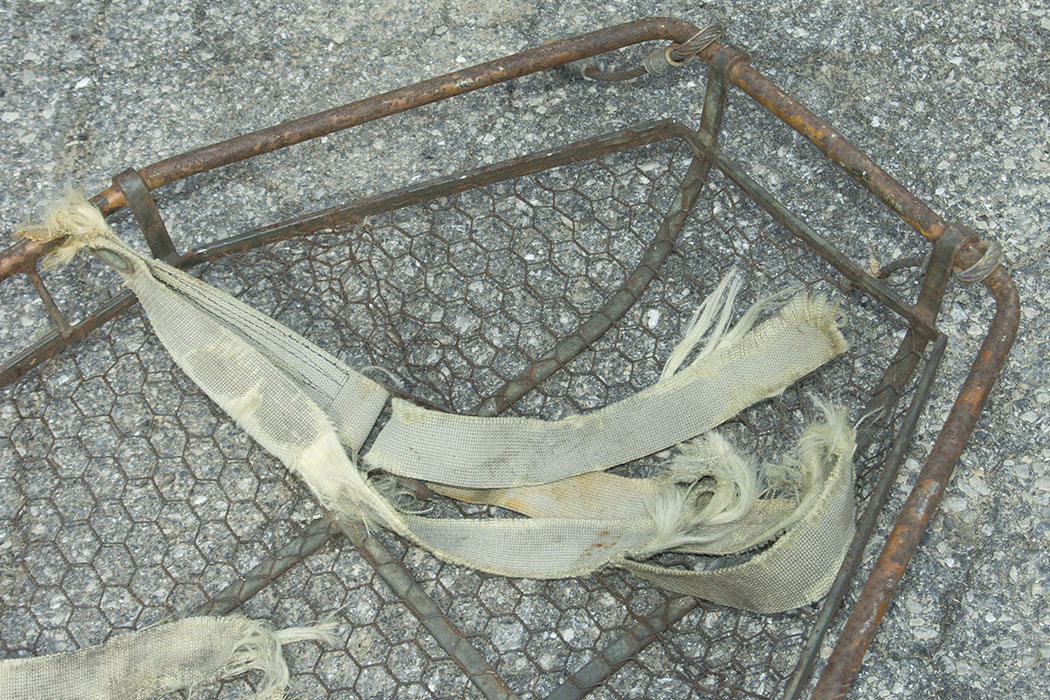 Vintage Wire Basket Stretcher