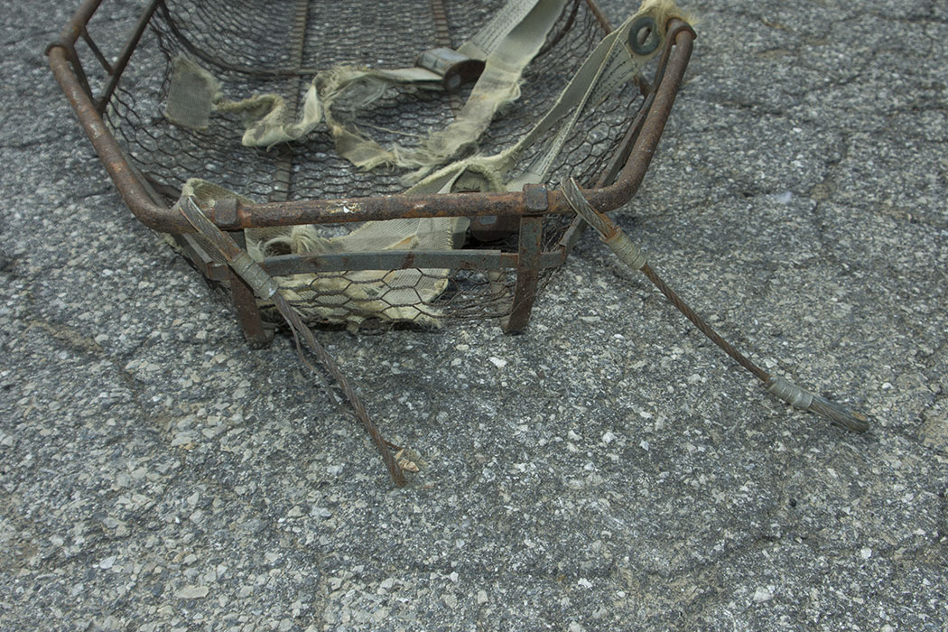 Vintage Wire Basket Stretcher
