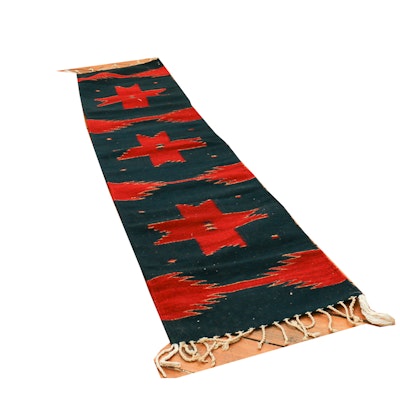 Southwestern Native American Style Wool Kilim Rug Southwestern Native American Style Wool Kilim Rug