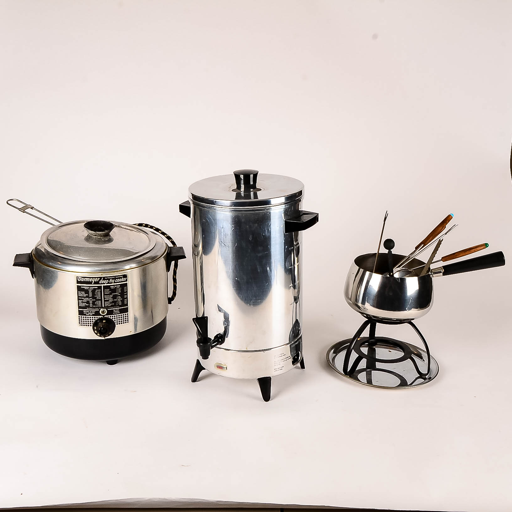 Collection of Specialty Kitchenware