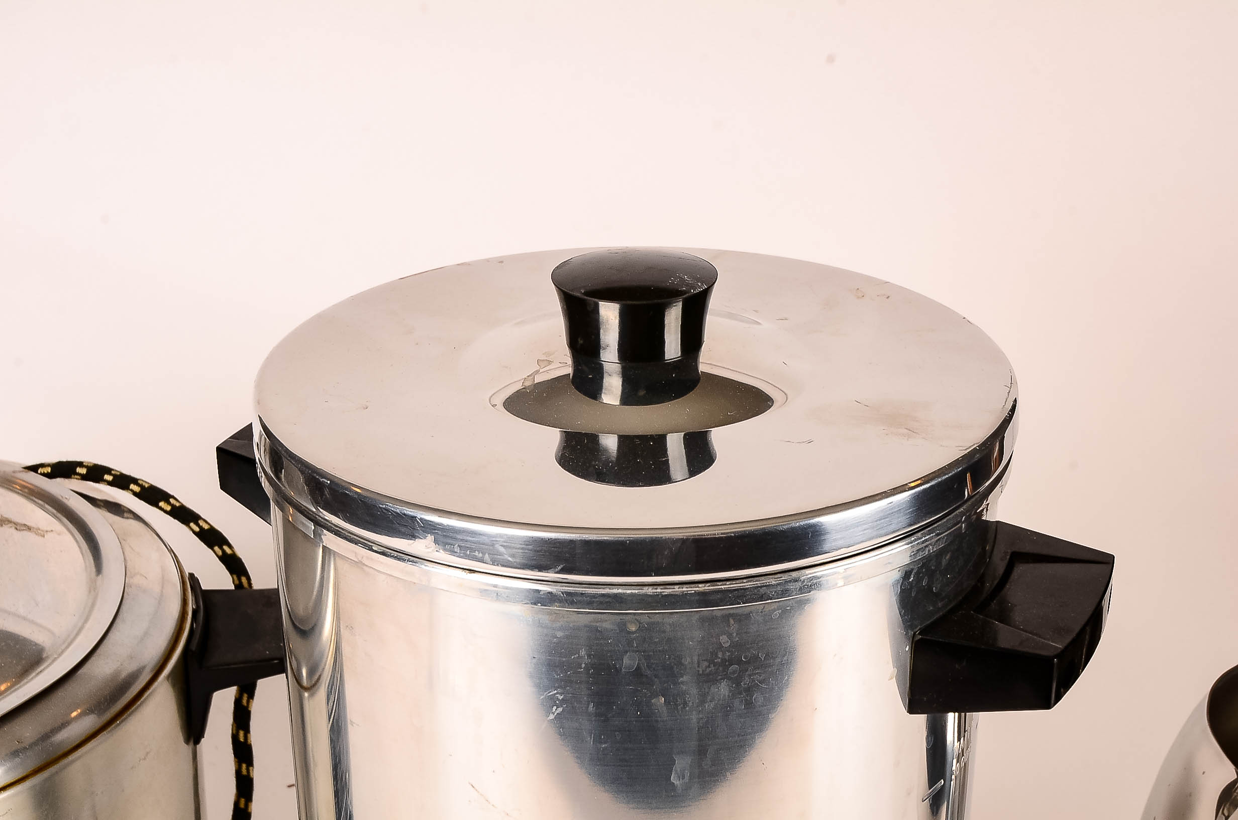 Collection of Specialty Kitchenware