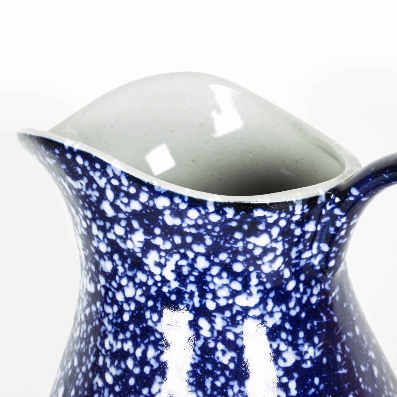 Blue and White Speckle Pitchers and Bowl