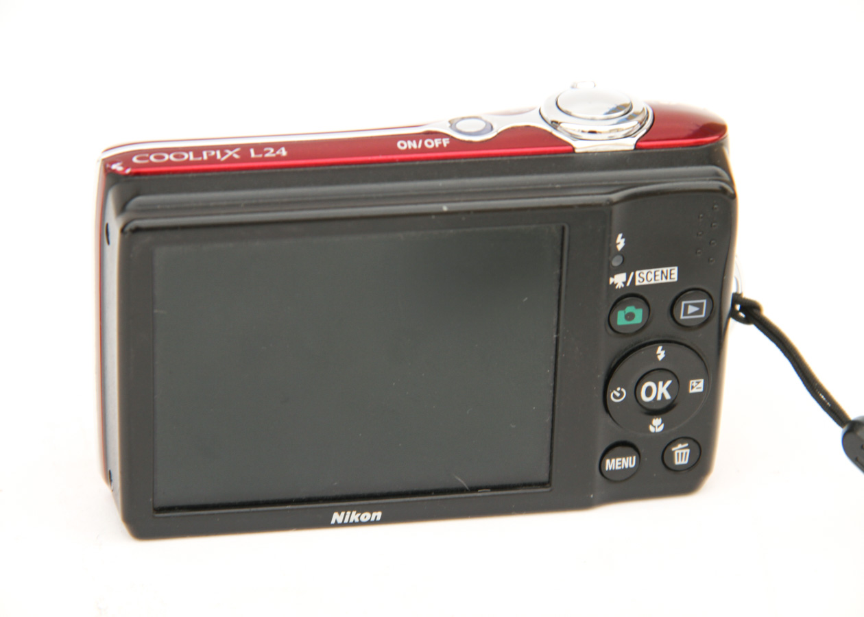 Nikon Coolpix L24 Digital Camera, Software and Case