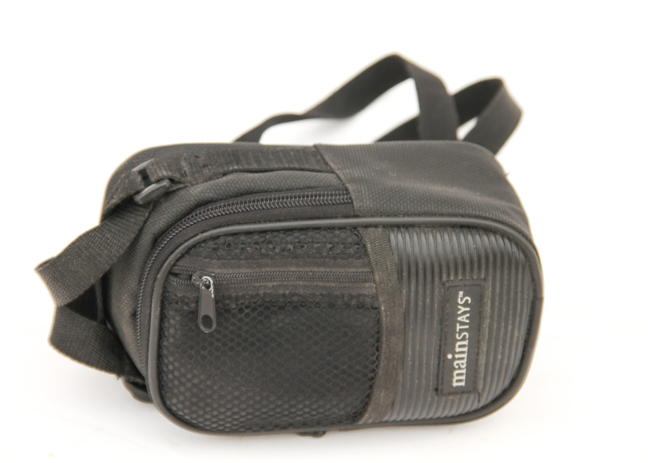 Nikon Coolpix L24 Digital Camera, Software and Case