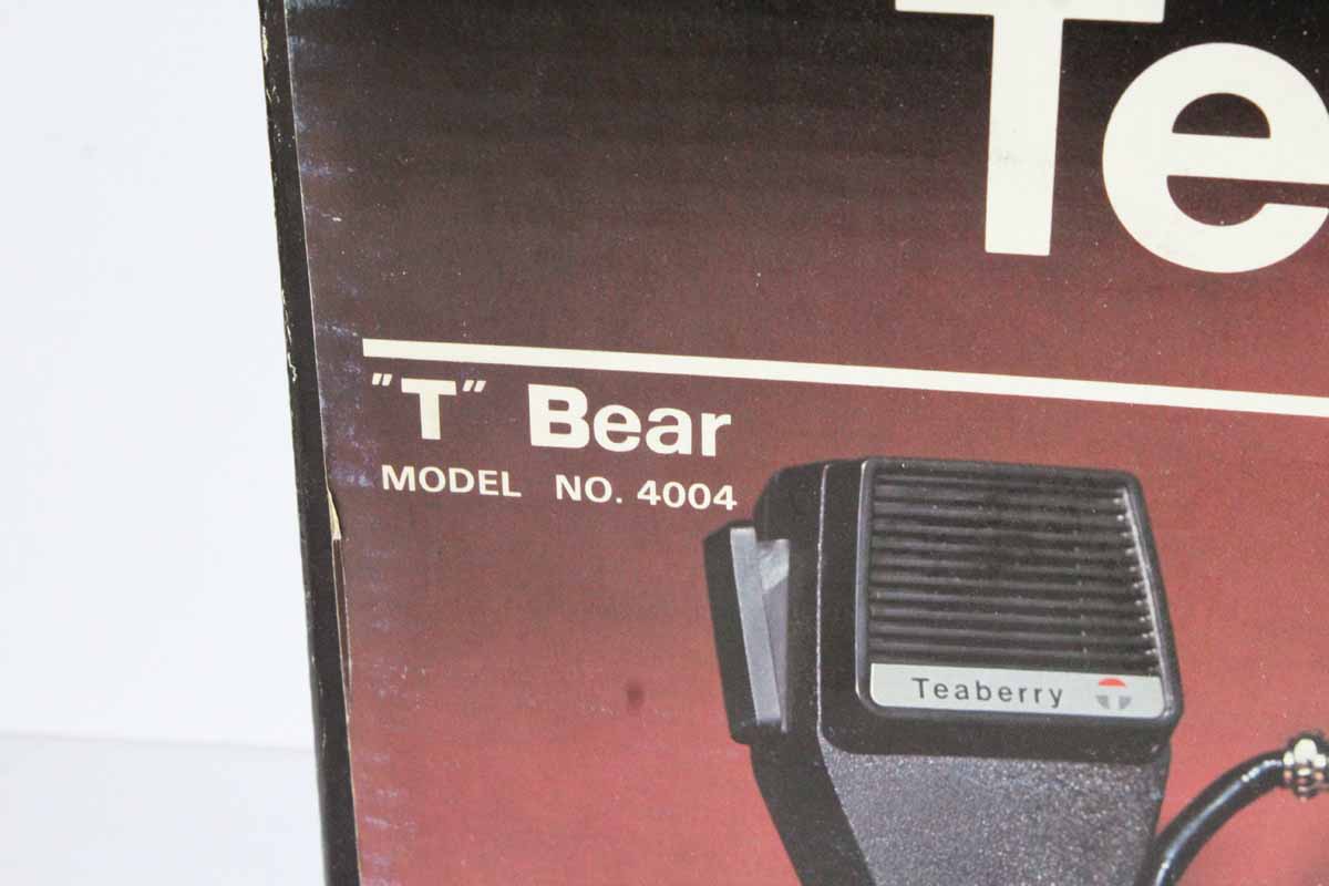 Vintage Teaberry "T" Bear 40 Channel CB Two Way Radio
