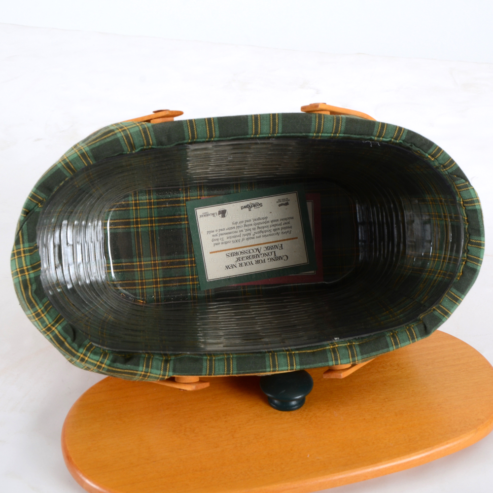 1997 Longaberger Traditions Collection Fellowship Basket in Box with Key Basket