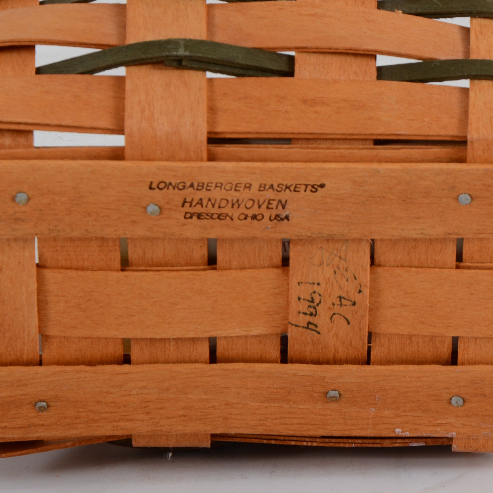 1997 Longaberger Traditions Collection Fellowship Basket in Box with Key Basket