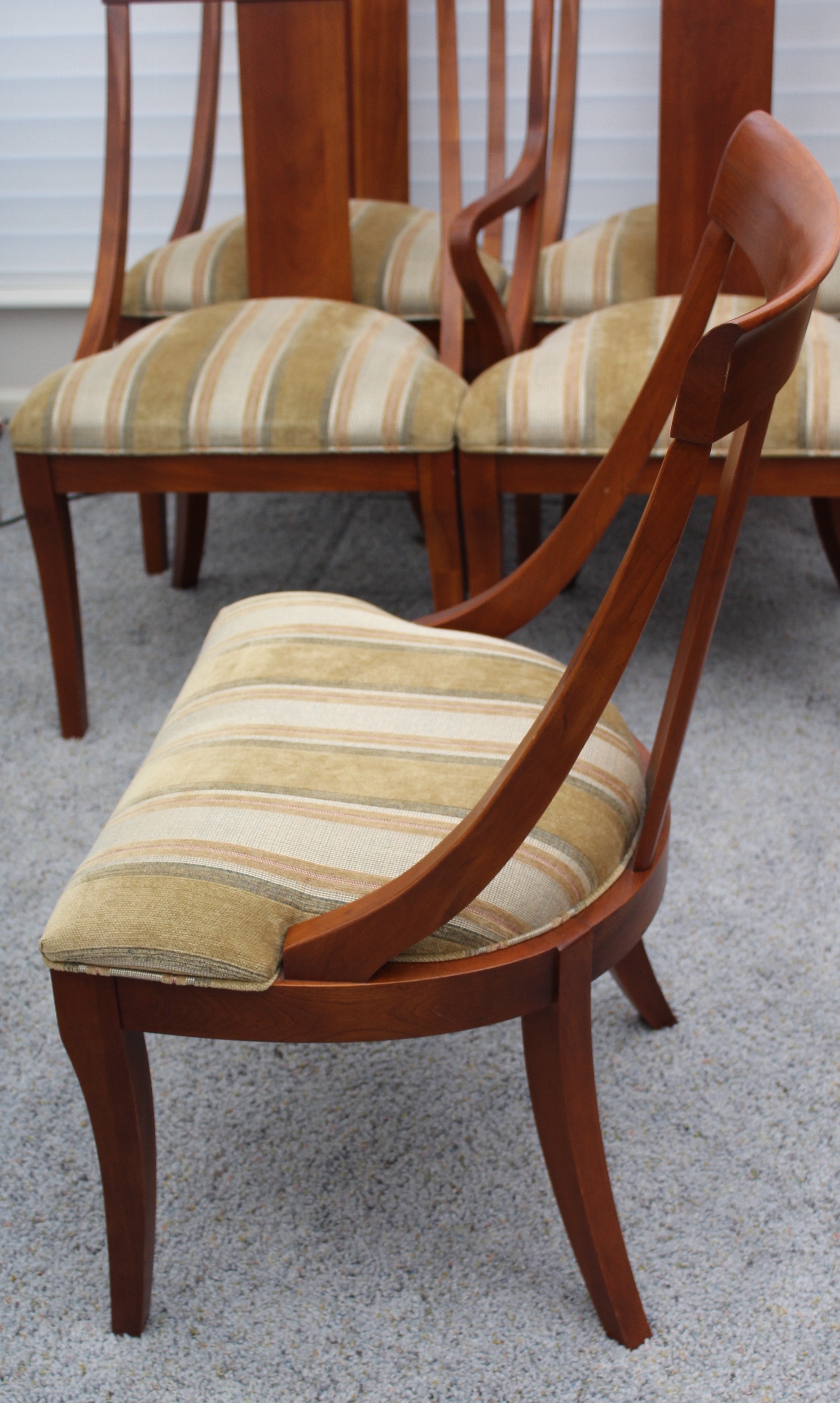 Modern Ethan Allen "Medallion" Dining Chair Set EBTH