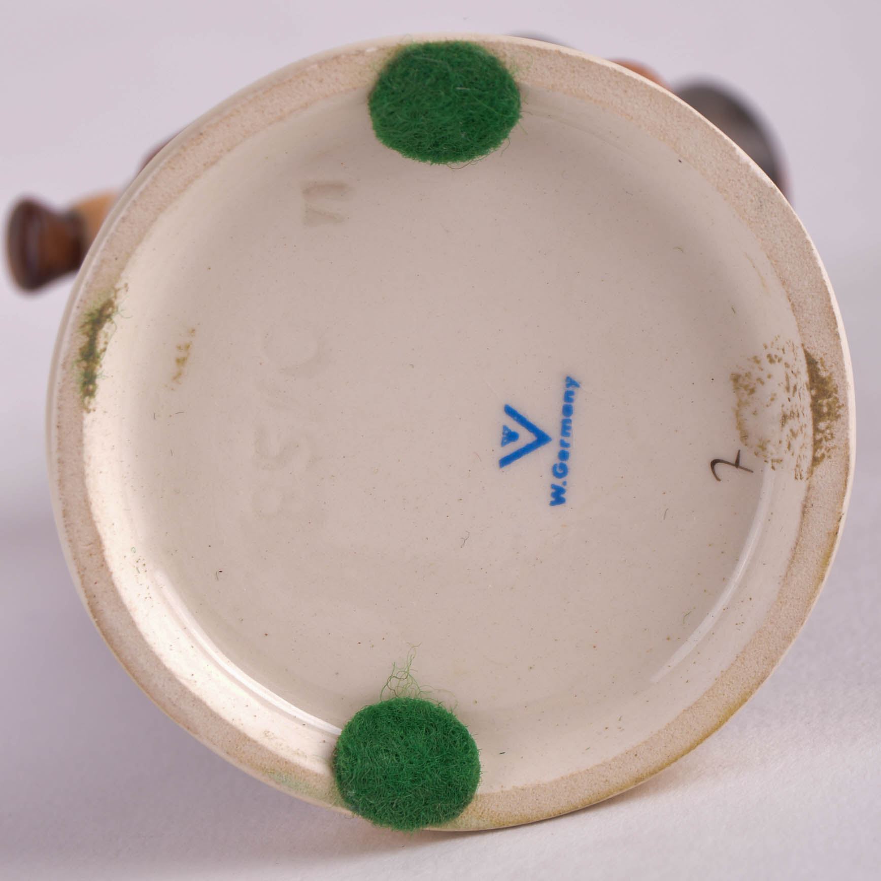 Vintage Hummel "Serenade" Figurine #85