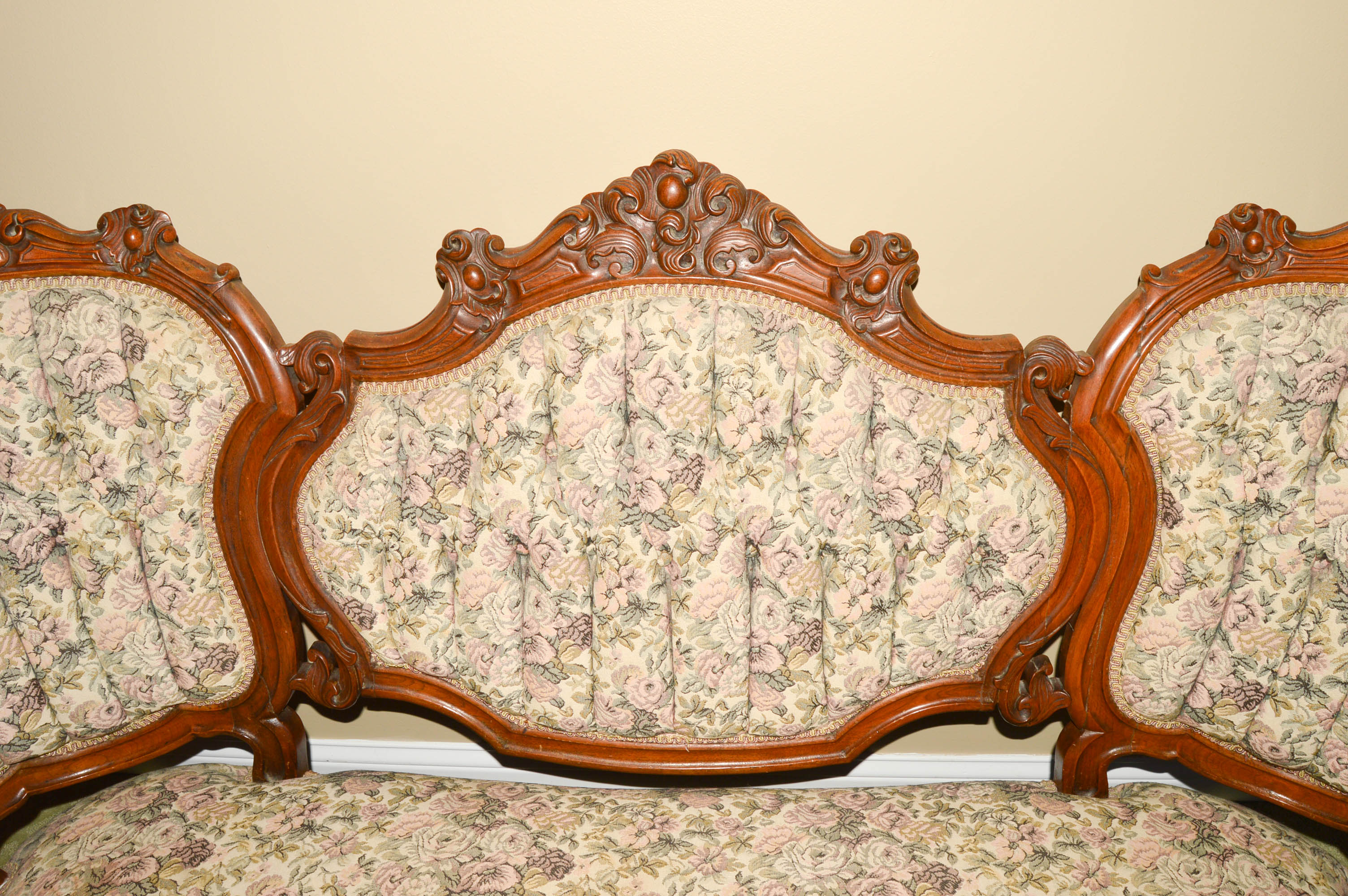 Antique Victorian Settee