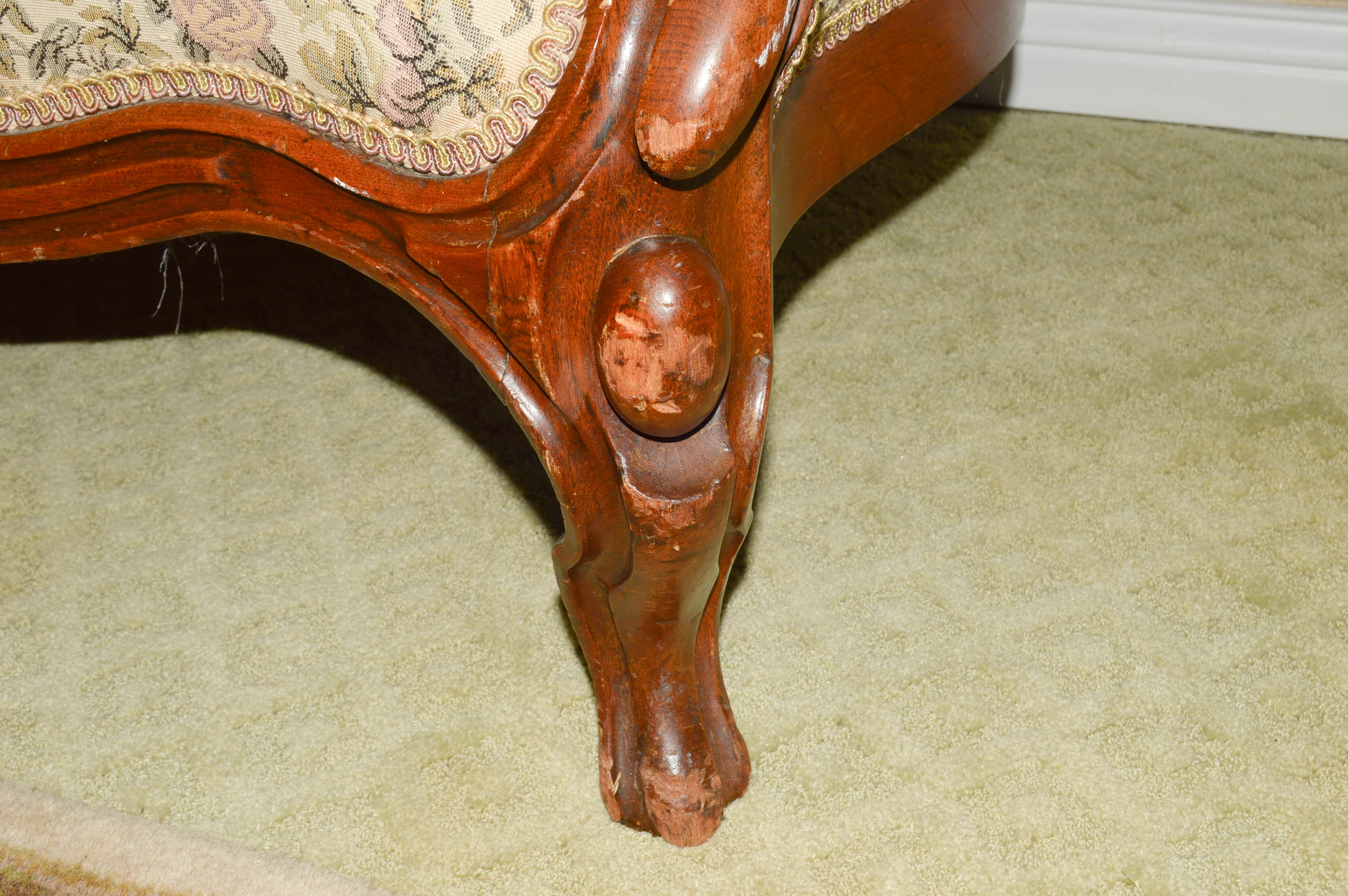Antique Victorian Settee