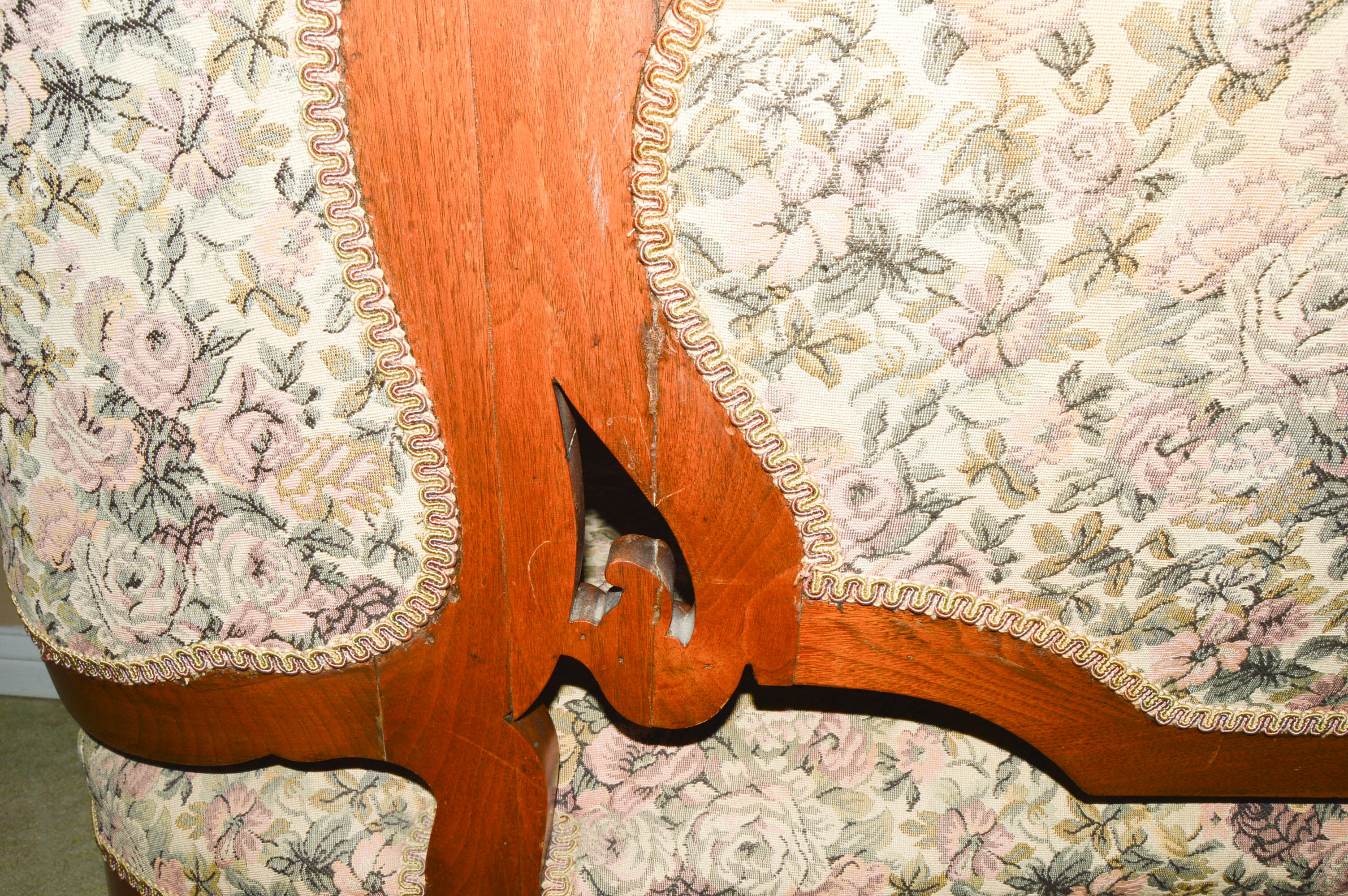 Antique Victorian Settee