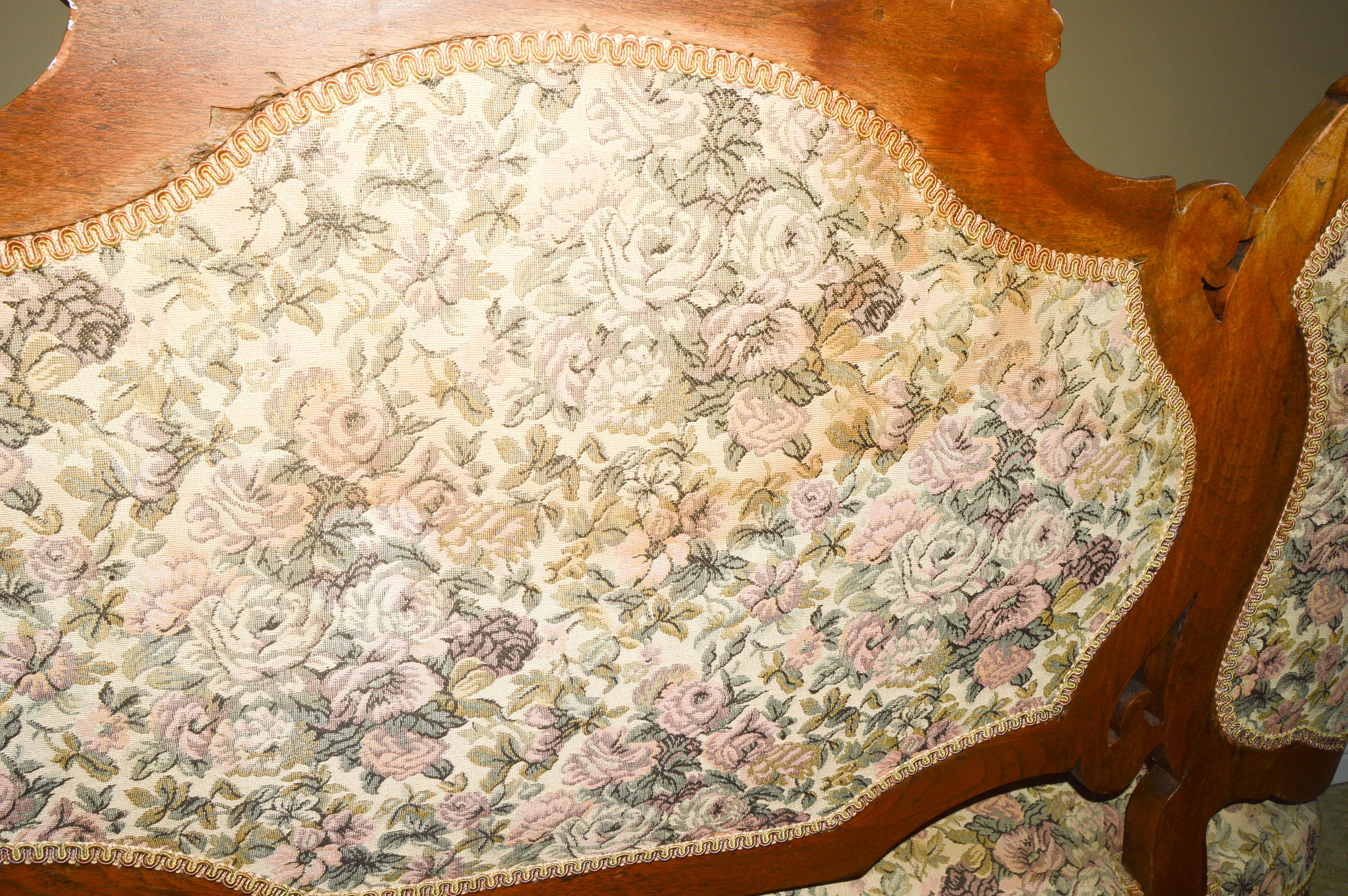 Antique Victorian Settee