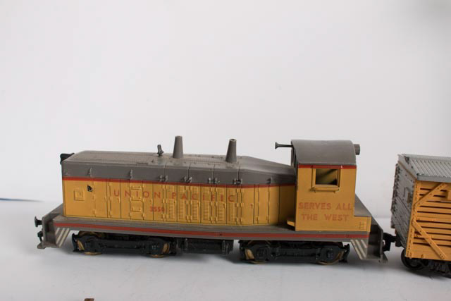 Small HO Union Pacific Train Set
