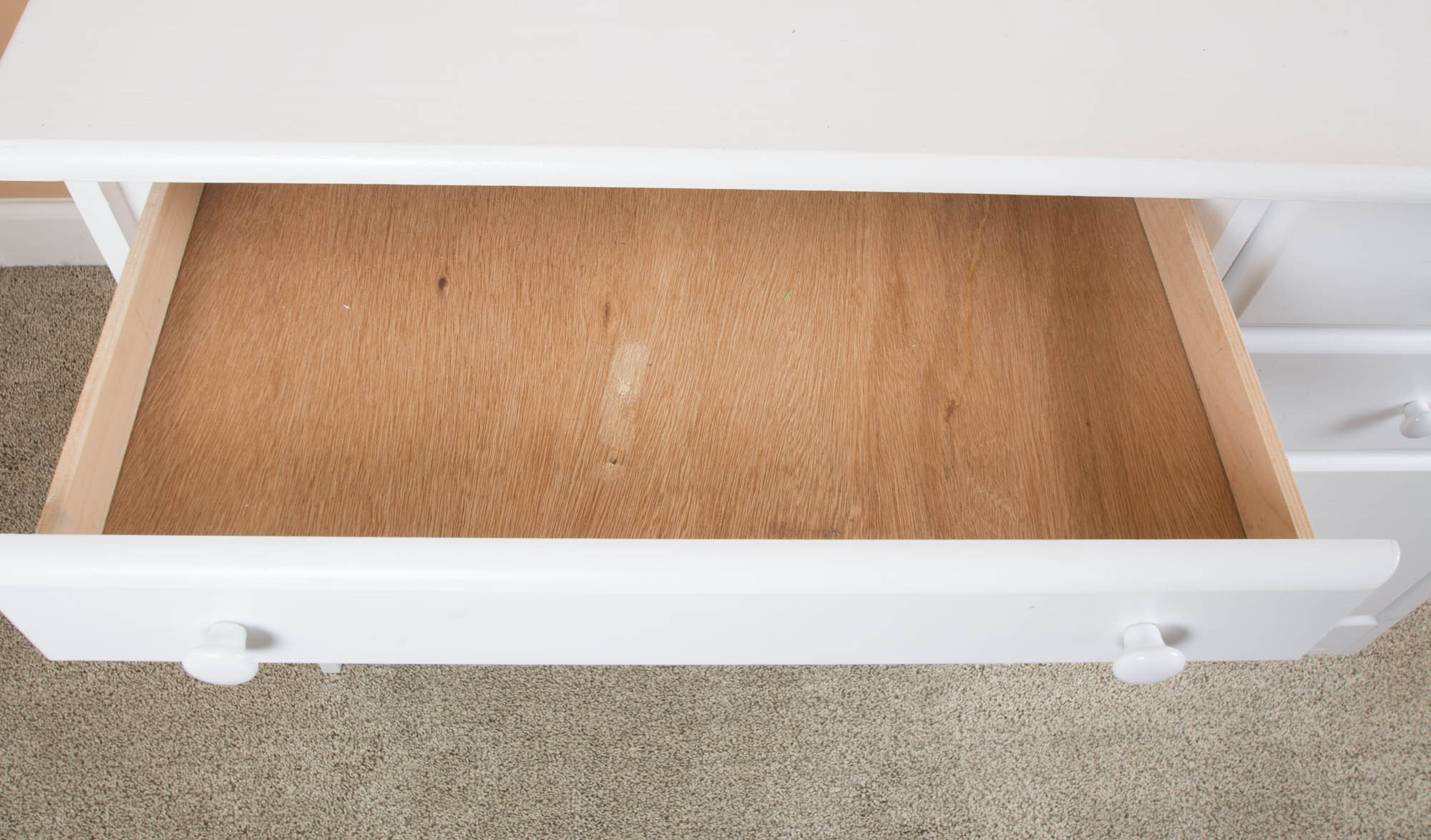 White Wood Desk and Chair