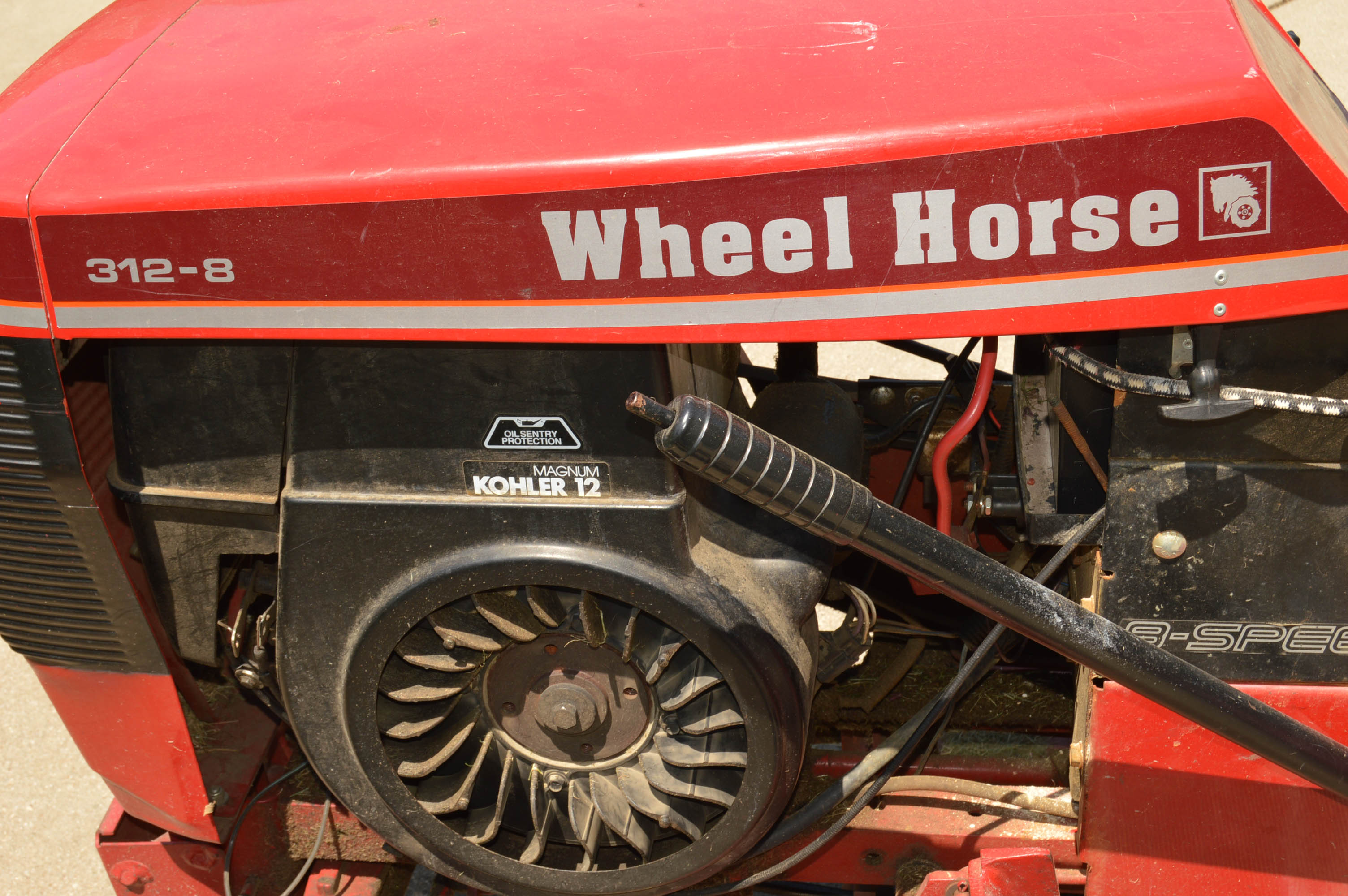 1989 Wheel Horse 312-8 Lawn Tractor
