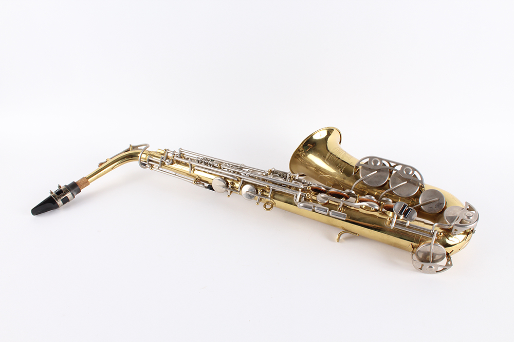 Selmer Company Bundy II Alto Saxophone with Stands