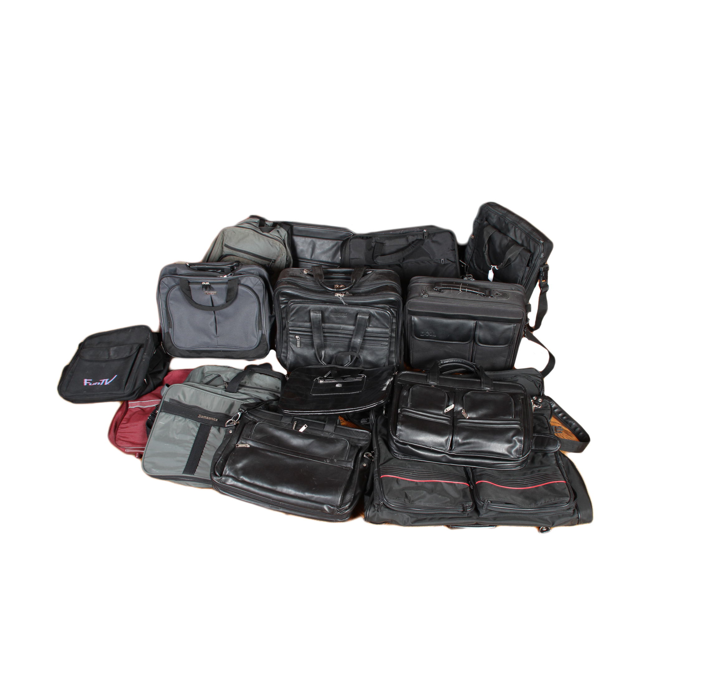Collection of Soft Shell Luggage Including Kenneth Cole Reaction and Foray