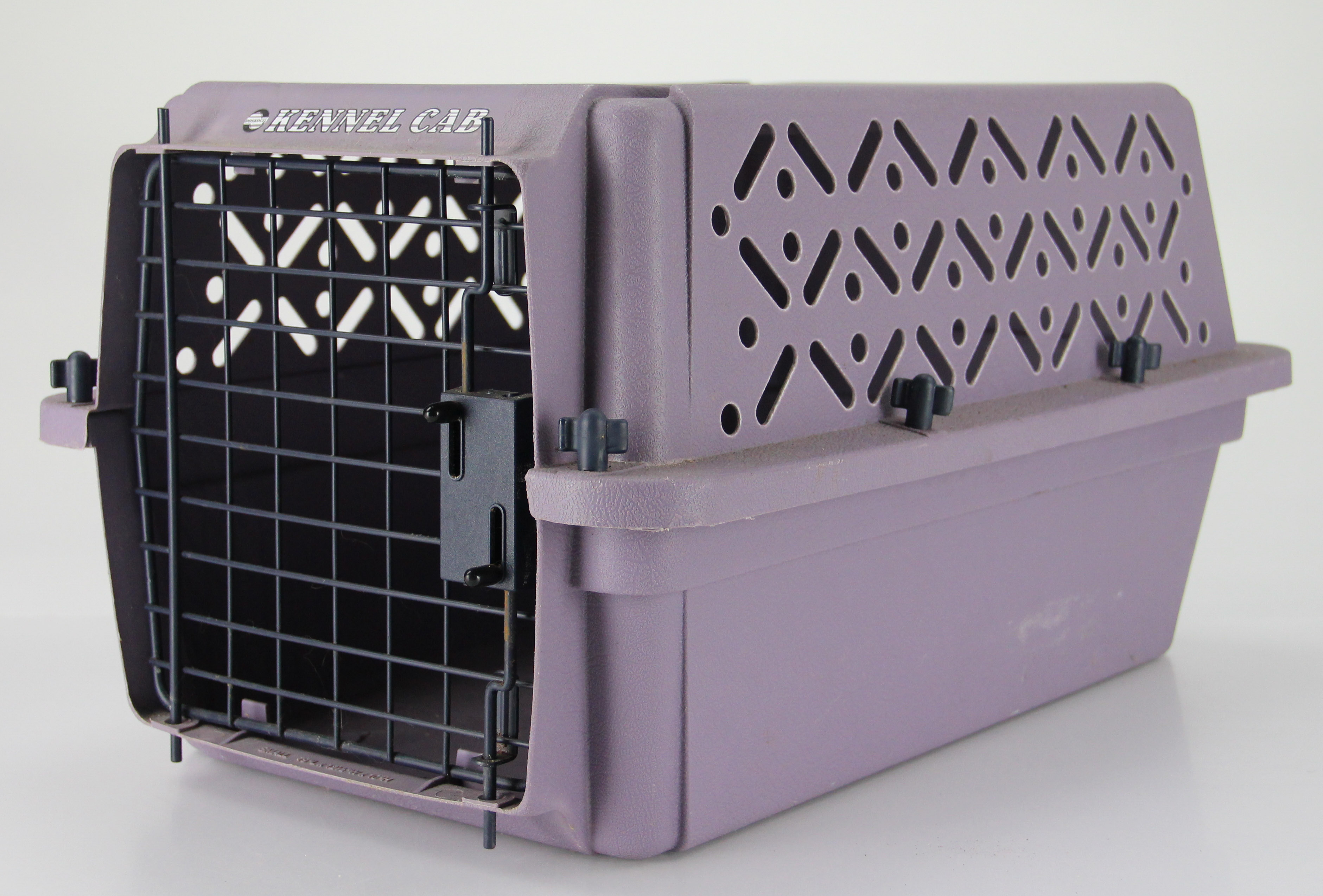Purple Pet Kennel Cab