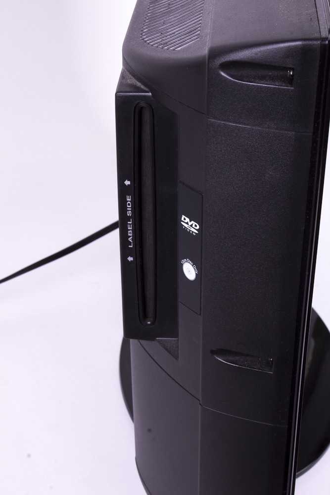 Insignia 24" LCD TV and DVD Combo