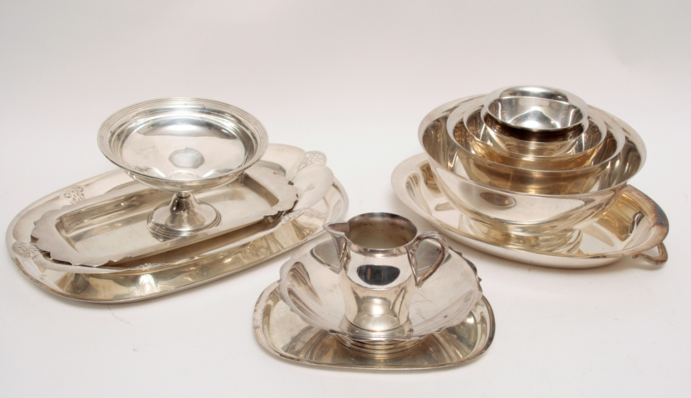 Collection of Paul Revere Silver Plate Bowls and Trays