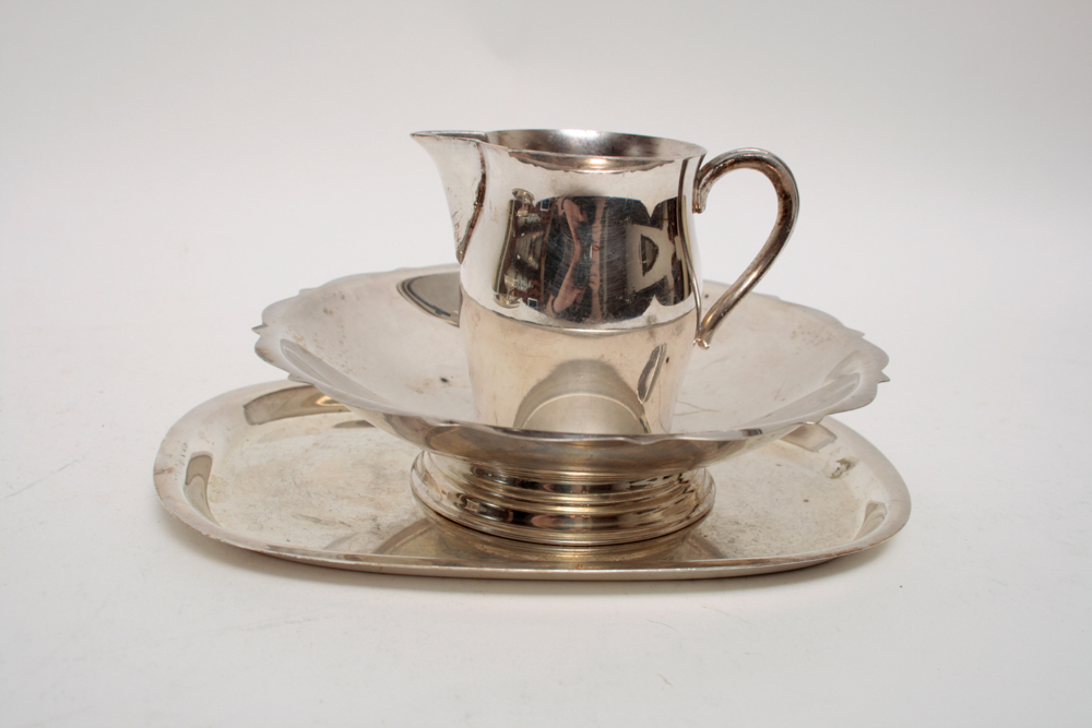 Collection of Paul Revere Silver Plate Bowls and Trays