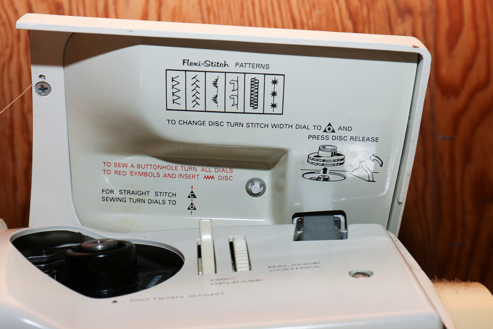 Singer Sewing Machine