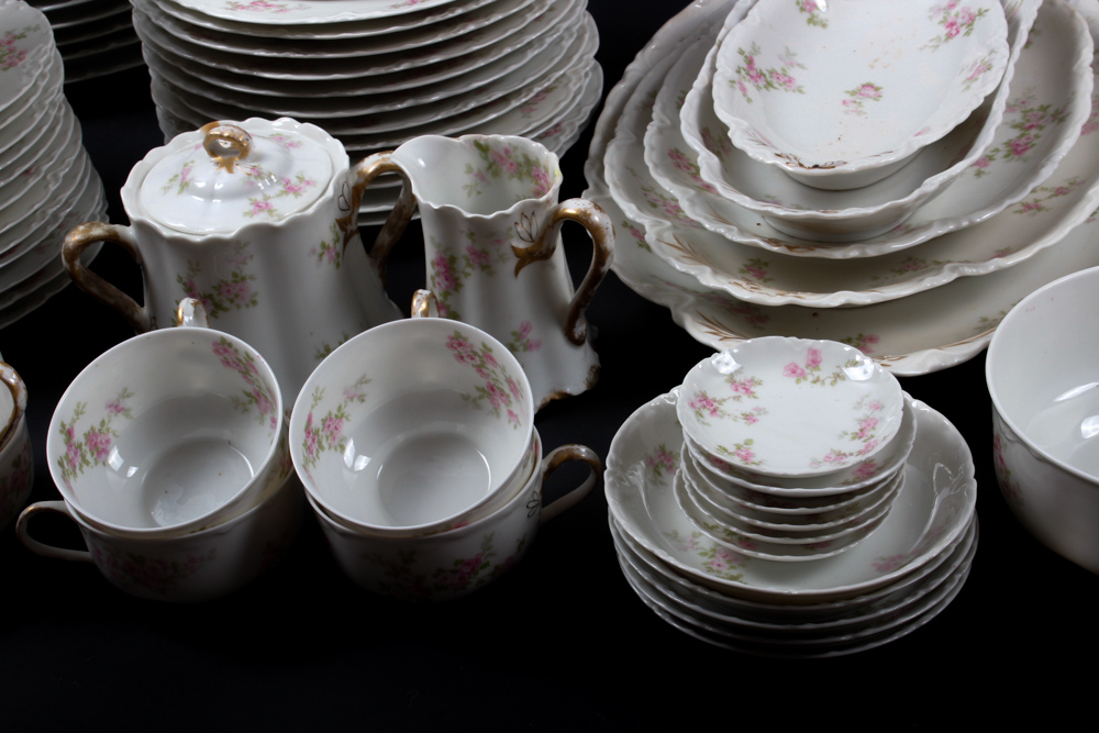 Large Set of Haviland Limoges Porcelain Tableware