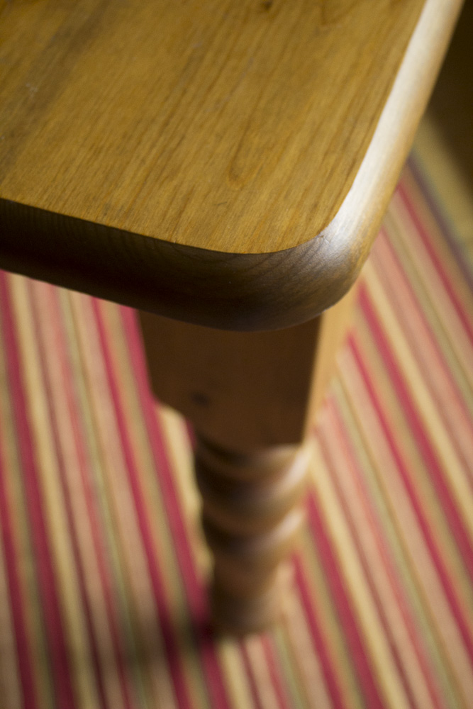 Pottery Barn Sofa Table