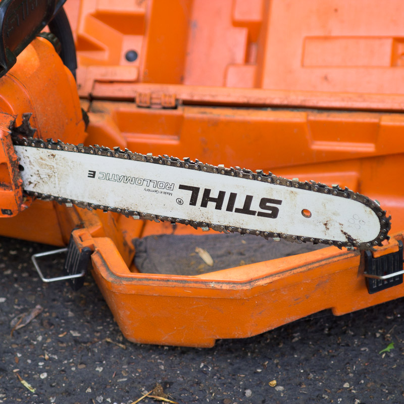 Stihl 001 AV Gas Powered Chainsaw with Case