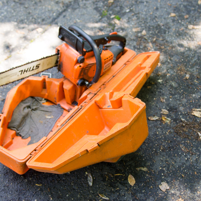 Stihl 001 AV Gas Powered Chainsaw with Case