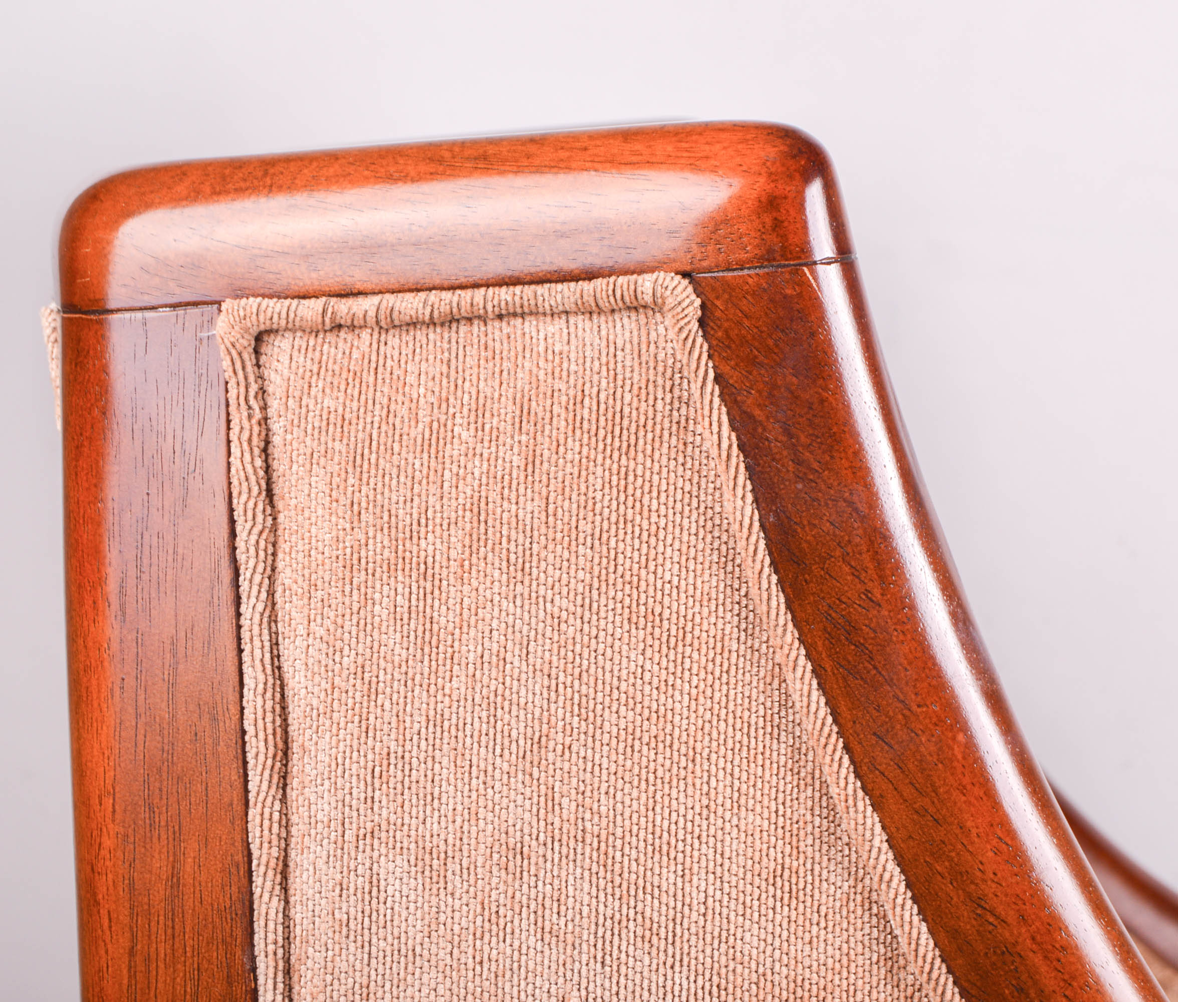 Contemporary Upholstered Club Chair