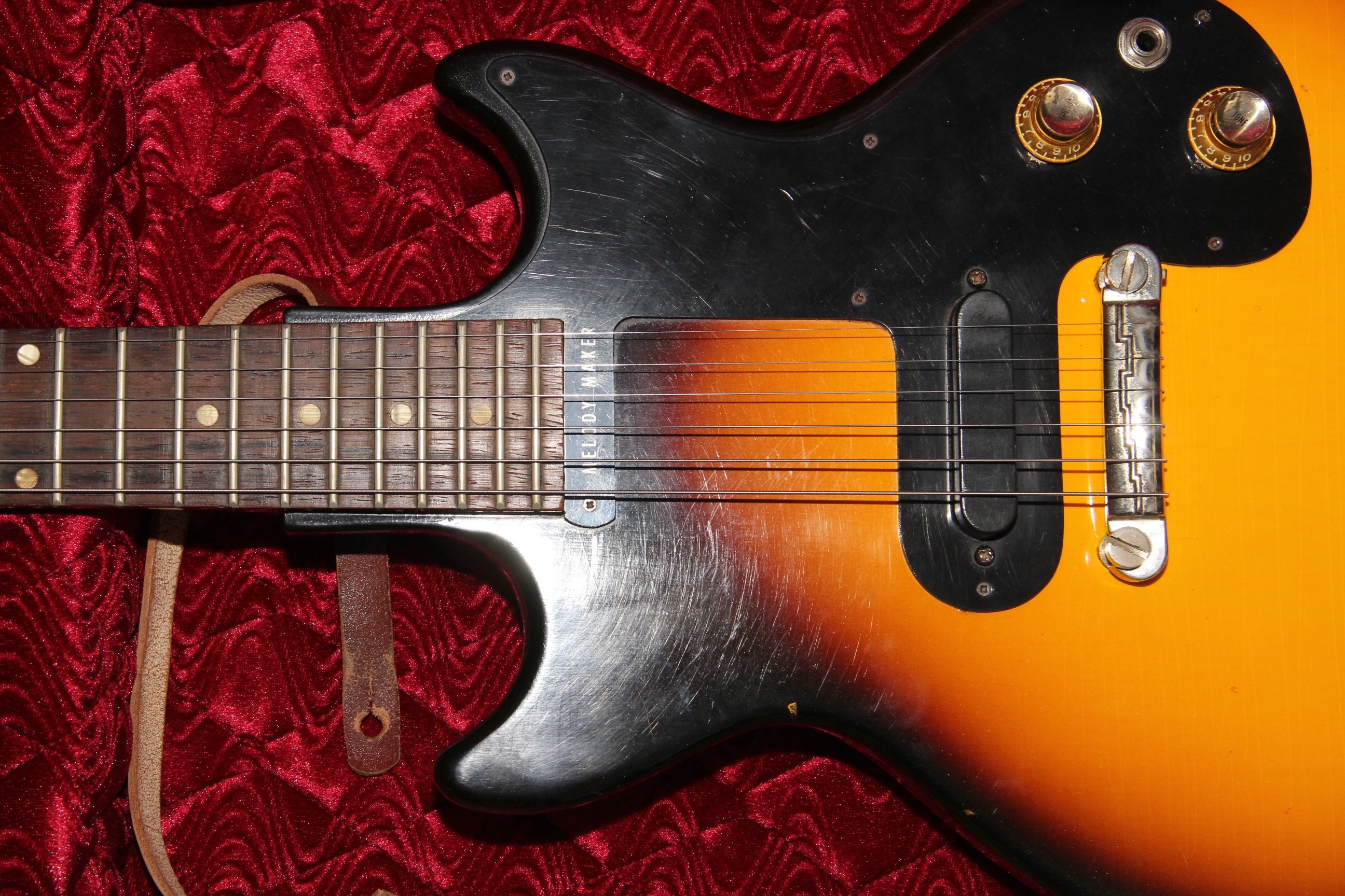 1960s Gibson Melody Maker Electric Guitar in Coffin Case w/ Strap