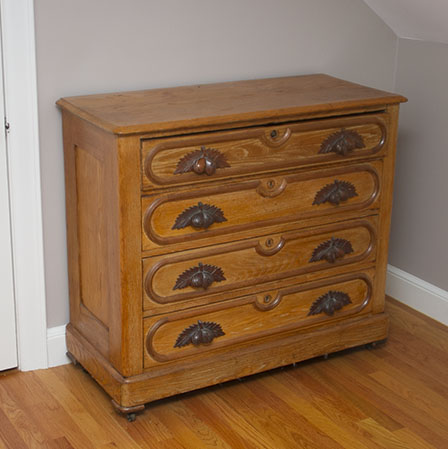 Antique Victorian Chest of Drawers