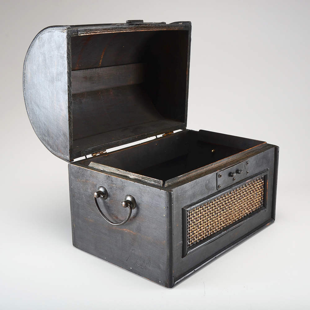 Grouping of African Themed Decorative Accents