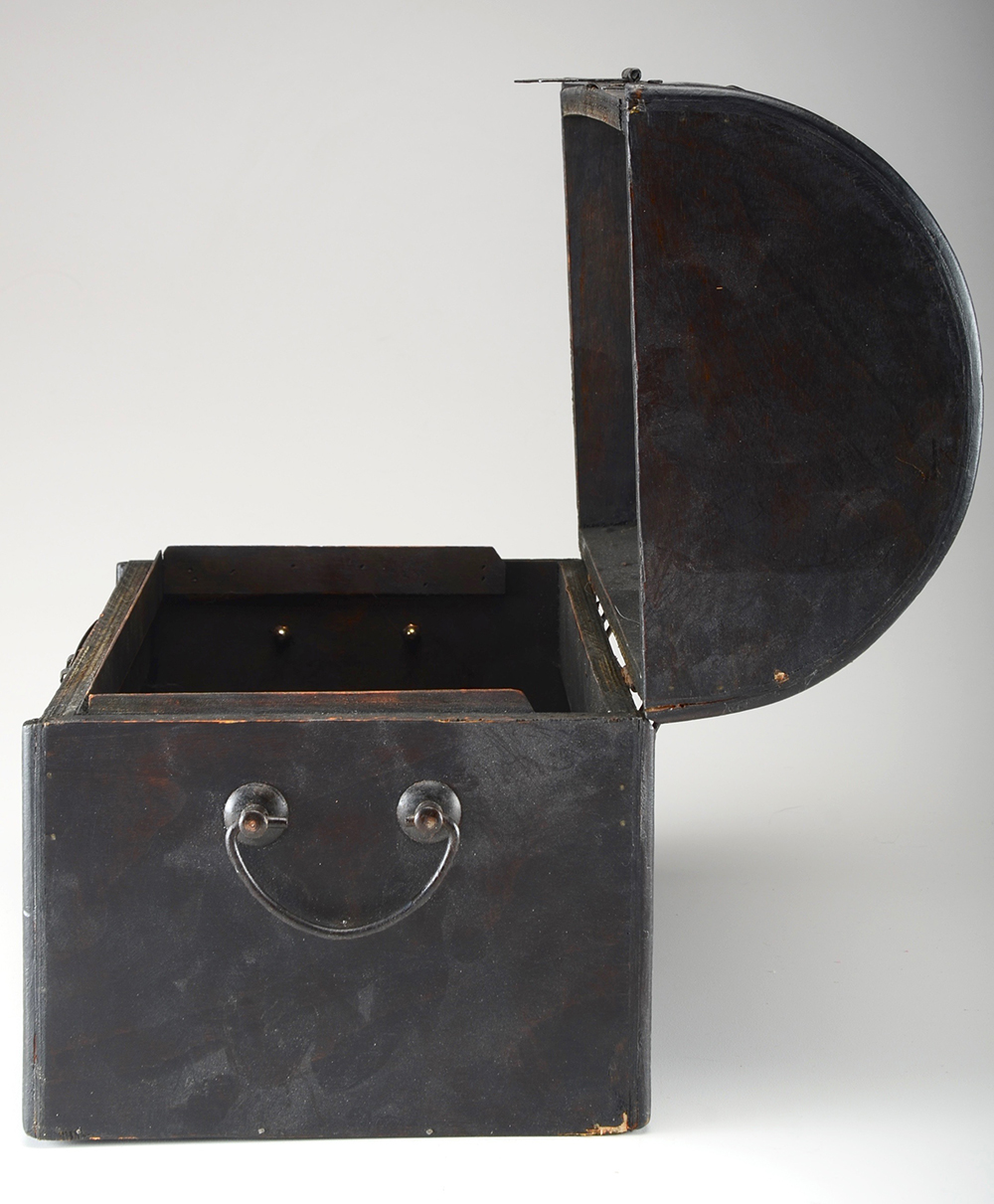 Grouping of African Themed Decorative Accents