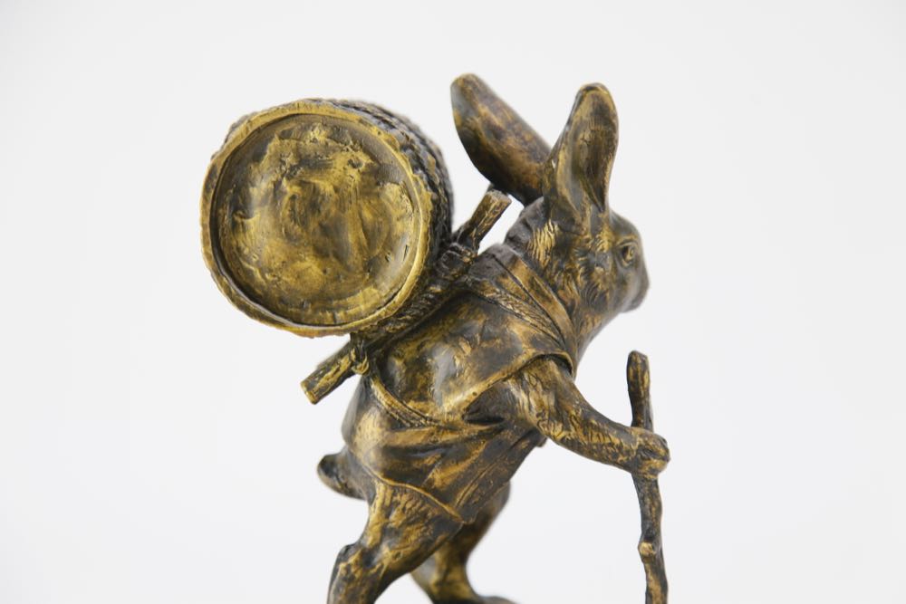 Noontidings Rabbit Clock