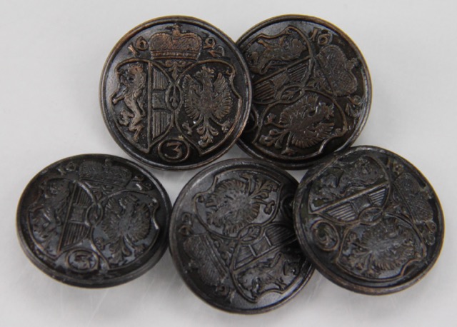Antique Crest Buttons